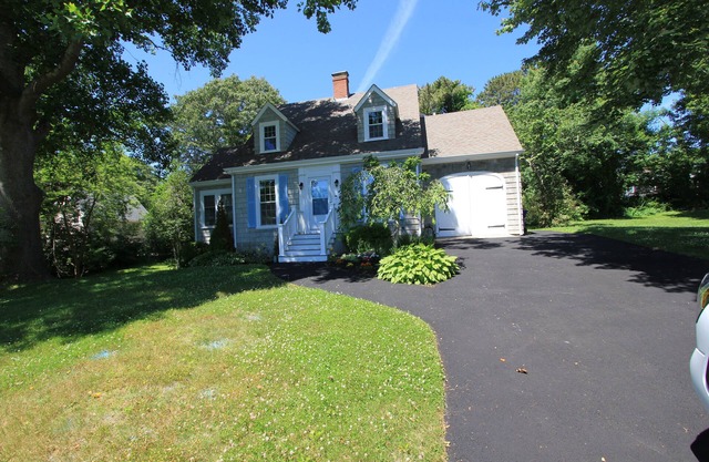 321 Williston Rd - Charming 3BR Sagamore Beach Home - Pet Friendly, Central A/C!