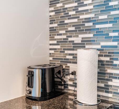 3309 Bright & Stylish 1 BD with CN Tower Views