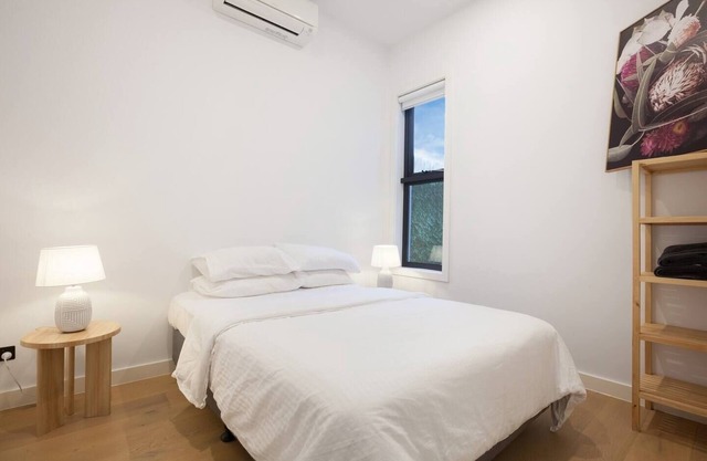 3Bed/2Bath Entire House - The Charmern