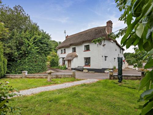 4 Bed in Dartmoor National Park 49535