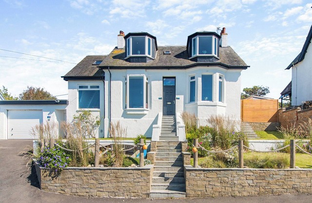 4 bedroom accommodation in Dunure