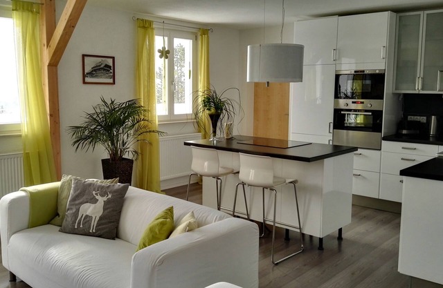4 stars, fantastic location with Alpine panorama, excl. Equipment, bright and quiet