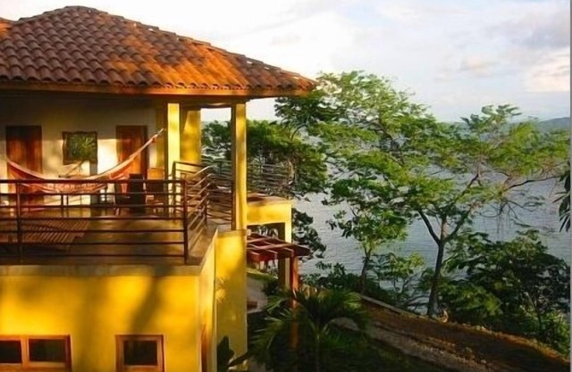 4000 Square Foot Luxury Beachfront Villa with Infinity Pool