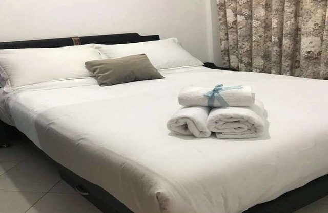5-beds apartment with AC, WiFi, Smart TV # Meknes
