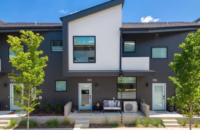 5* Stay w/Mountain View - Pets Stay Free!