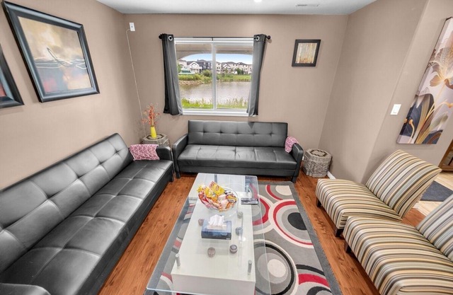 52-3 Bed Suite on Lake Central A/C By Airport