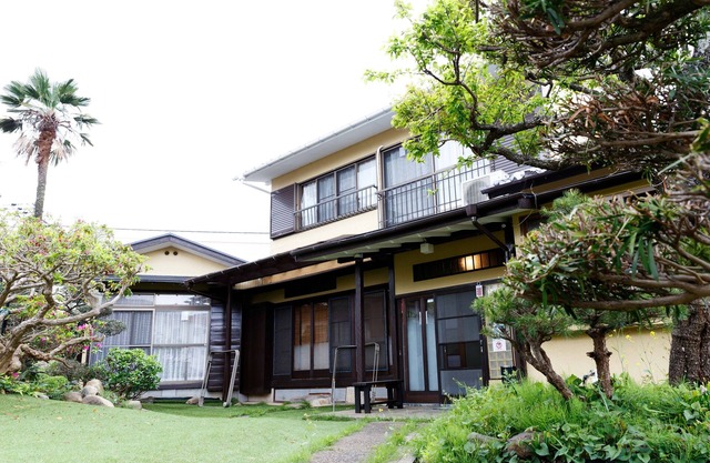 5Min to the sea & station! Comfortable hideaway with a dedicated BBQ area.