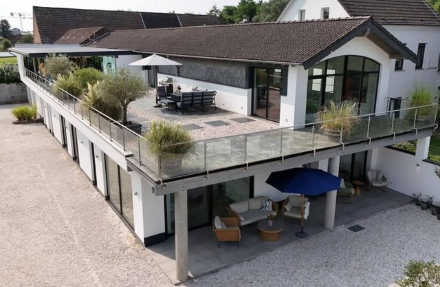 5Season- luxury spa, bar, wine cellar, billiards
