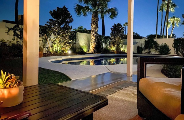 6 Mi to Lookout Mountain: Scottsdale Home w/Grill
