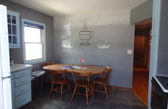 7 blks Mayo Gonda 8 blks St Marys 3 Bed Main Floor