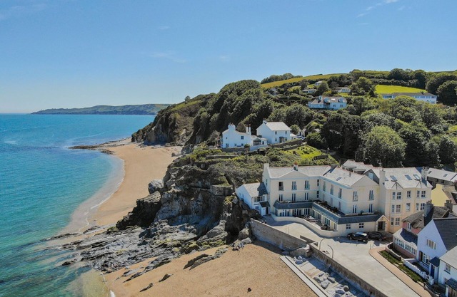 9 At The Beach - an apartment that sleeps 6 guests in 2 bedrooms