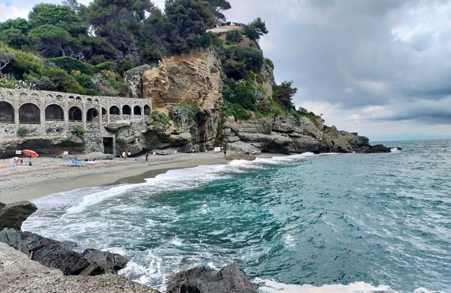 A 7 MIN A PIEDI DAL MARE, 5 DAL CENTRO, ZONA TRANQUILLA E POSTO AUTO PRIVATO