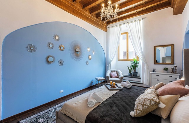 A Florence Palace - 4 Bedroom Apt - Santa Croce