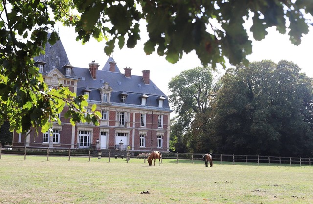 Aîle du Château de la Chapelle du Bois des Faulx