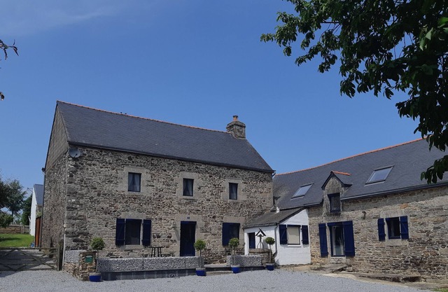 A luxury house in the heart of rural Brittany with indoor heated pool.