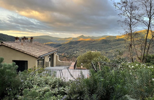 A Mas in the Parc des Cévennes with breathtaking views over the Hérault valley