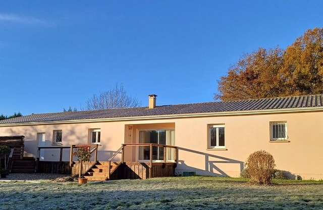 A Peaceful Haven in the Charente Countryside, Pets can Come too