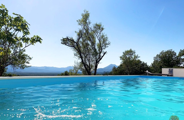 A secluded house "La Finca OliveTree"