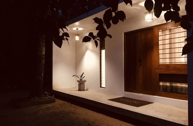 A small cabin near the Midigama beach will all the luxuries you need
