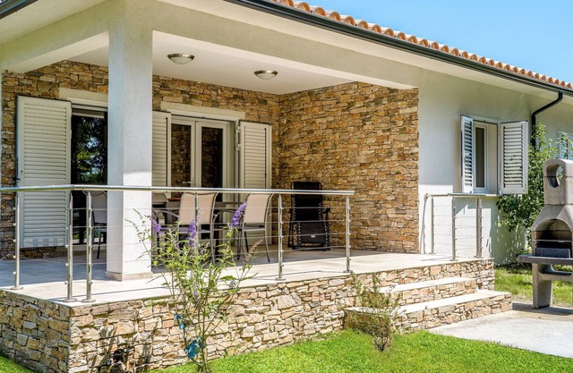 A Suara by Interhome