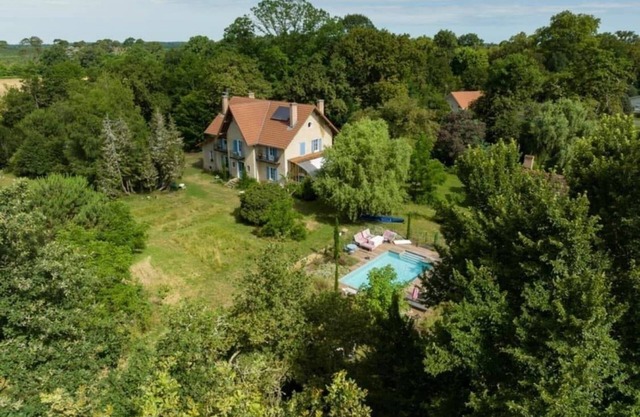 Accommodation in a 1900 house, breakfasts included