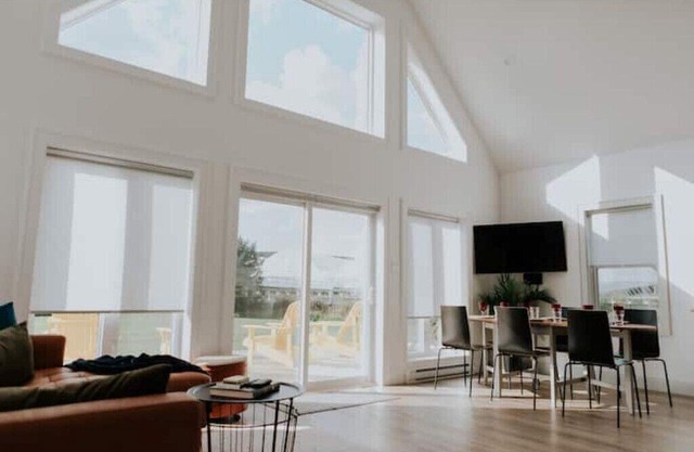"Across the Way" 3-Bedroom Country Homen
