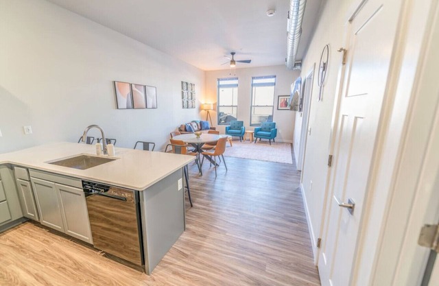 ADA Compliant 1br Apartment/Downtown/UWEC