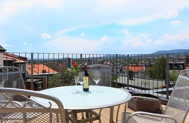 Adesso Hotel
