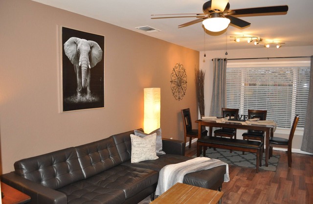 Adison GOLD - Organic Garden & Barbecue, Pet friendly, Downtown & Airport