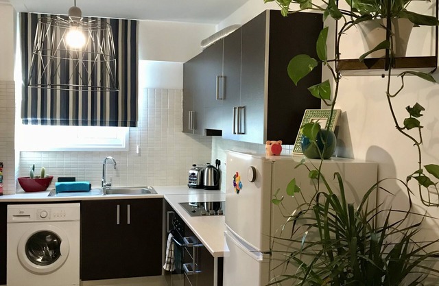 Ageladon Apartment 101