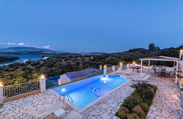 Agios Stefanos Bay - Villa Maria