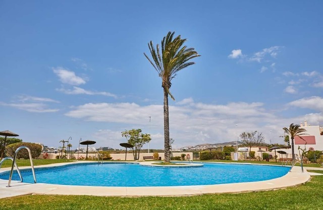 Air-conditioned holiday home with sea view and Golf course u. Pool in La Cala de Mijas
