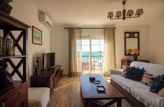 Albatros Beach 3. Duplex with spectacular sea views.