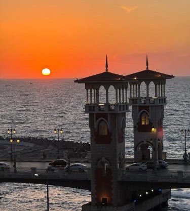 ALEX BEACH - Apartment with direct sea view Stanley Bridge