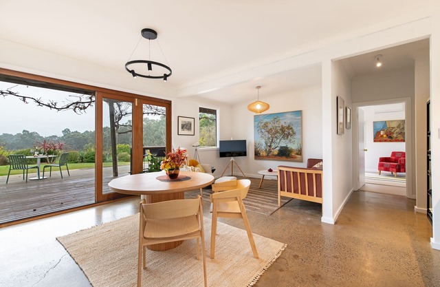 Alluca Villa McLaren Vale vineyard escape