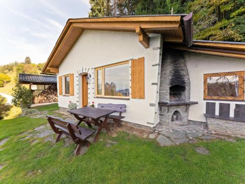 Alpine Hut in Eberstein near Ski Area