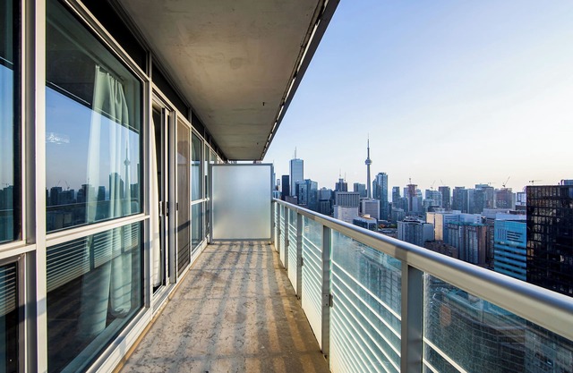 Altitude Suites on Yonge