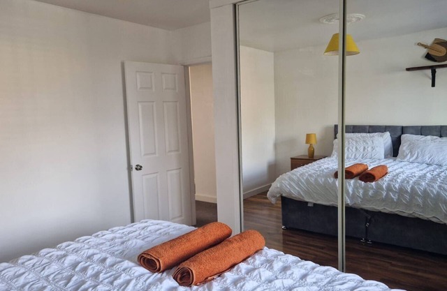 Amani 2-Bed Bungalow - Sleeps 4 - Pet Friendly