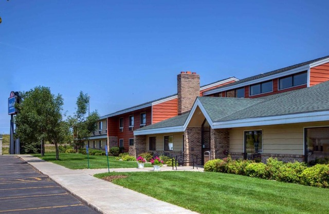 AmericInn by Wyndham Worthington