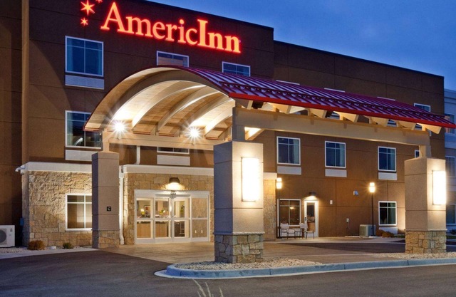 AmericInn by Wyndham Waupun