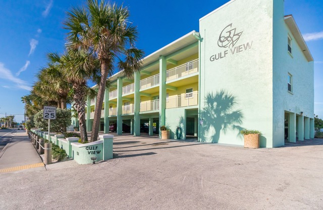 AMI Completely Renovated Sunset Paradise! Direct Beach Front Gulf View Condo#105