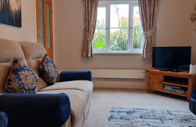 An attractive, pet friendly cottage, with enclosed south facing garden.