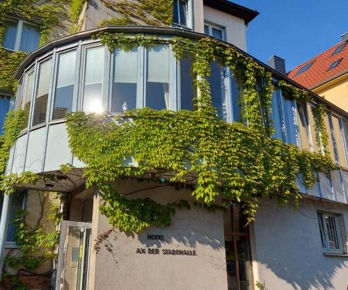 An der Stadthalle