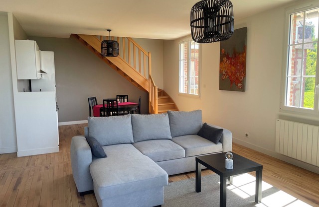 Anne: Grand 2 Pièces Duplex Avec Balcon vue mer Imprenable