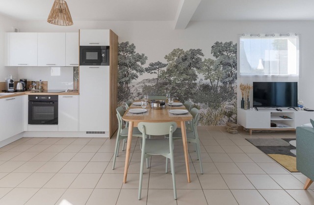 ANNEXE 19 - Charming house 300m from the sea