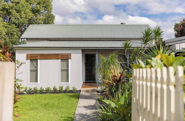 Annies Cottage Relaxed Stay in Lake Macquarie