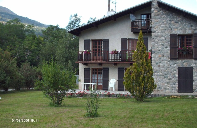 Apartment on the ground floor between Serre Chevalier and the Parc des Ecrins