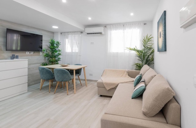 Apartamento en playa con piscina + AACC