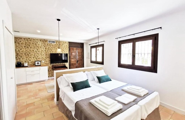 Apartamentos Tres Llaves Palacio de Vela de los Cobos