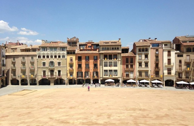 Apartaments Vicus 1 con vistas a la Plaza Mayor de Vic